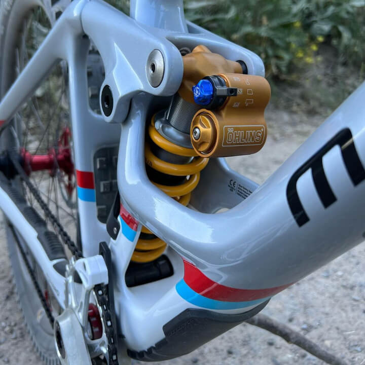 downhill carbon mountain bike downhill carbon mountain bike