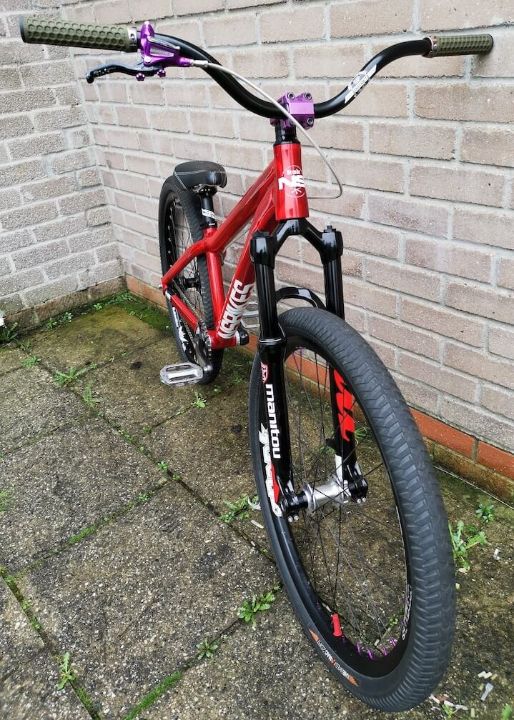 manitou circus dirt jump bike manitou circus dirt jump bike