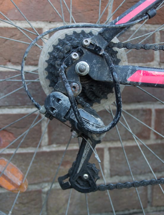 tighten your mountain bike chain tighten your mountain bike chain